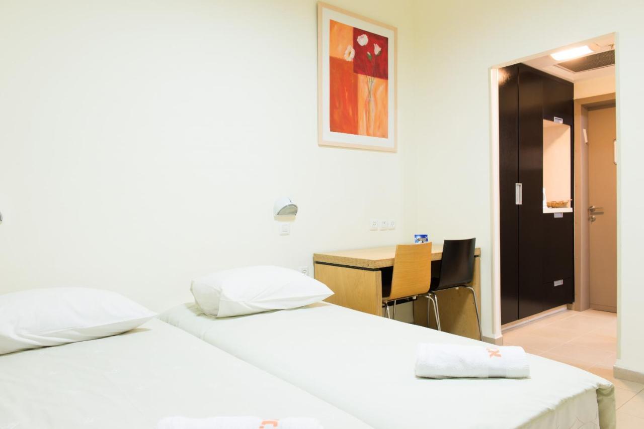 Hi - Shlomi Hostel Shelomi ภายนอก รูปภาพ